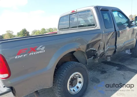 2003 Ford F-250 Lariat/Xl/Xlt z USA, uszkodzony, nr VIN 3FTNX21L13MB47080